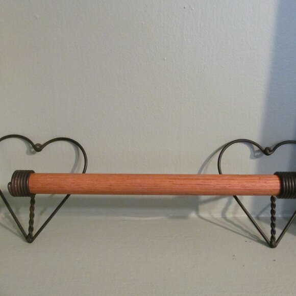 Vintage Home Interiors Metal & Wood Towel Holder Decor Metal Hearts Wooden Dowel - Picture 13 of 15
